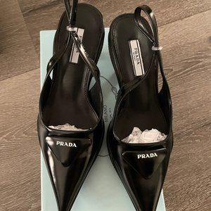 Brushed leather slingback pumps, 7.5